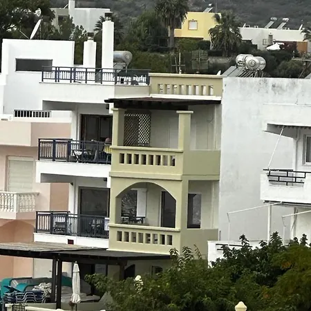 Samanthas Luxury Haraki